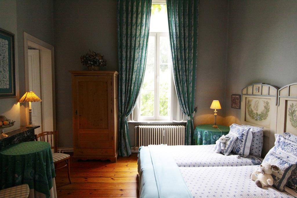Home Fleuri Guesthouse Μπριζ Δωμάτιο φωτογραφία